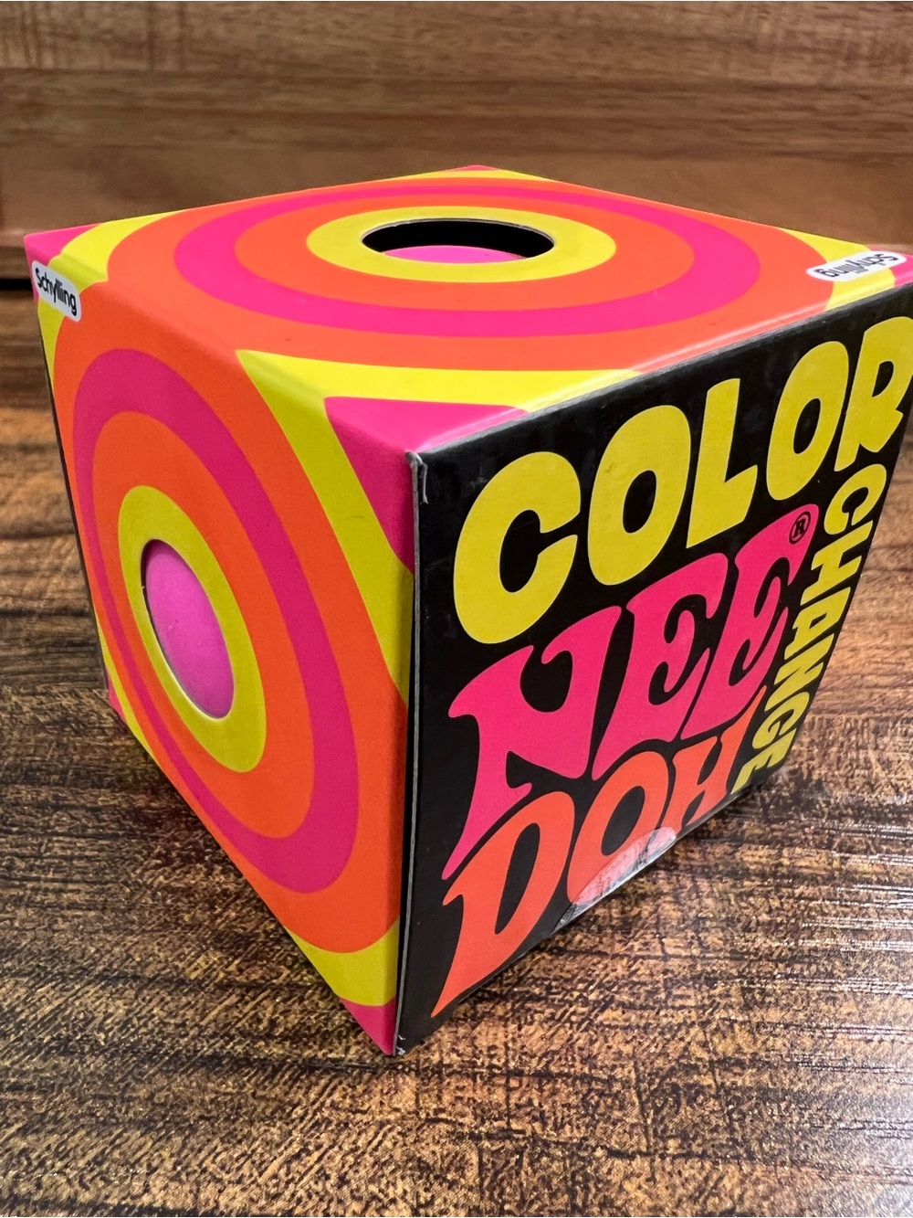 🩷NeeDoh is here! Color Change Squishy Ball in a fun bright Pink 🩷